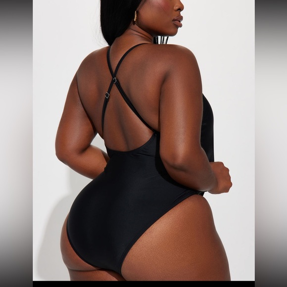 O-Ring Black One-Piece Swimsuit NWT * LAST PRICE DROP BEFORE RELIST* - Picture 3 of 5